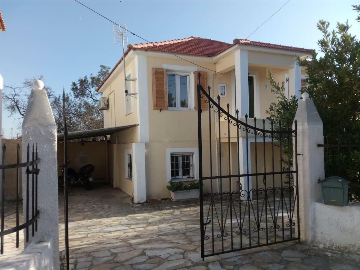Traditional Village House Meson Yerakarion Luaran gambar